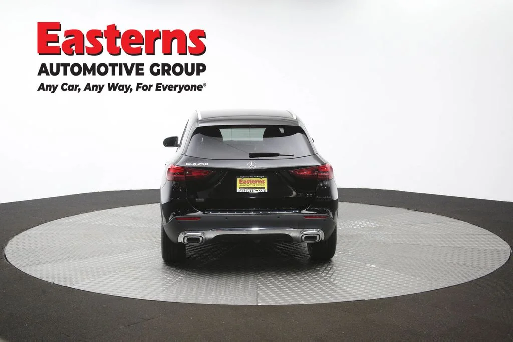 Used 2025 Black Mercedes-Benz GLA 250 image 36