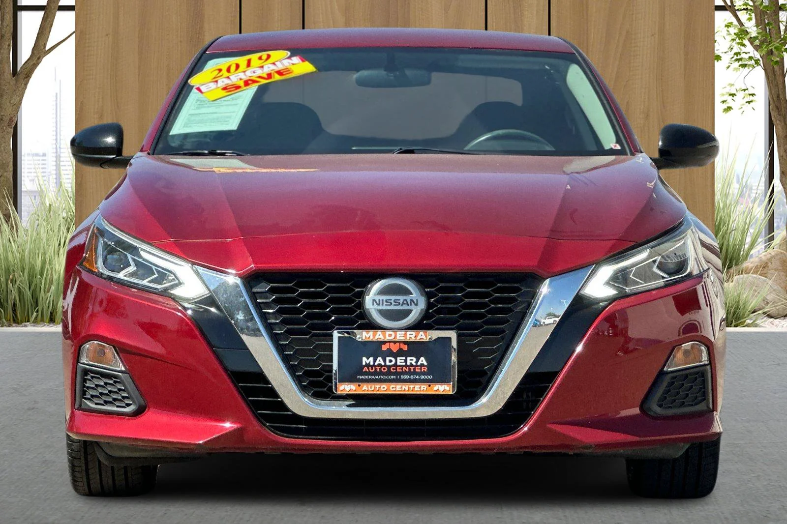 Used 2019 Red Nissan 2.5 SR image 9