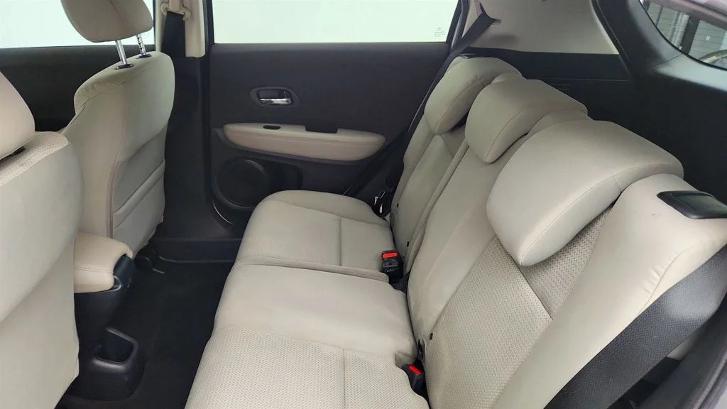 Used 2021 Platinum White Pearl Honda LX 2WD CVT image 20