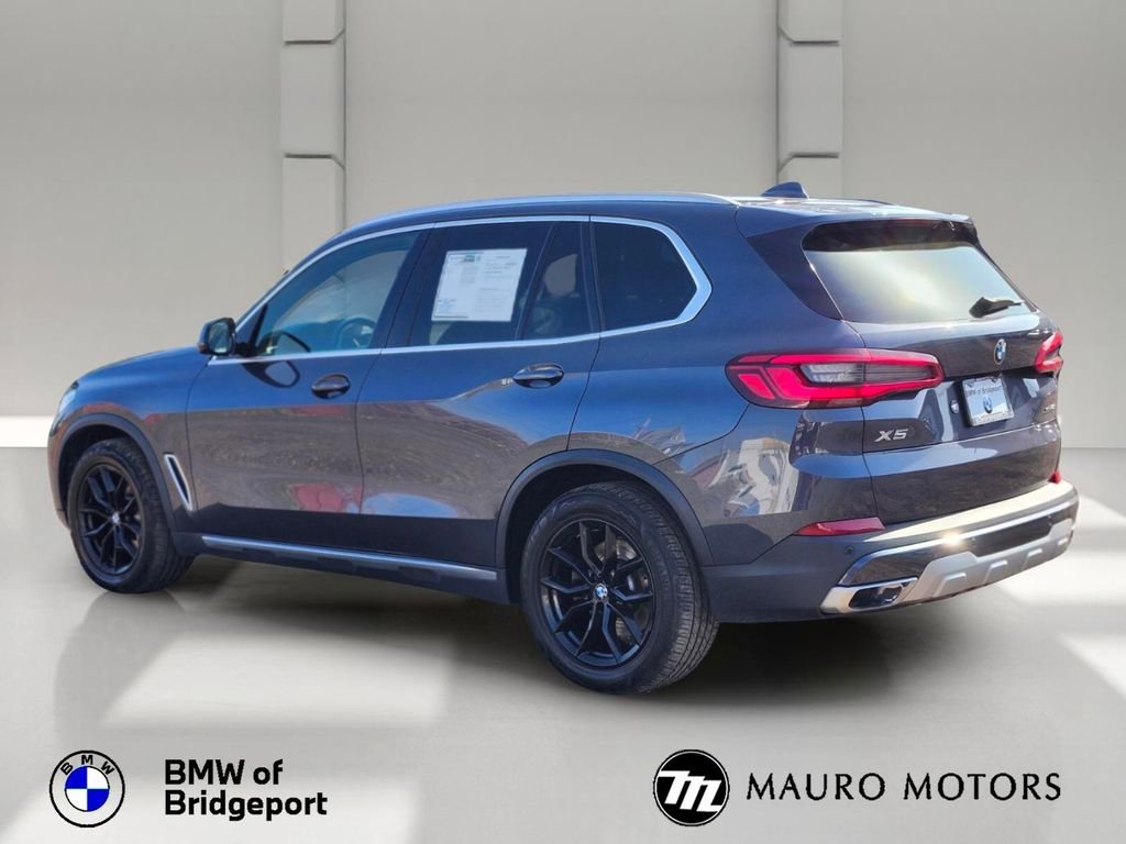 Used 2019 Gray BMW xDrive40i image 6