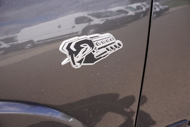 New 2026 Granite Crystal Metallic Clear-Coat Exterior Paint RAM Laramie image 10