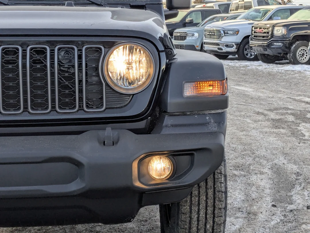 New 2026 Black Jeep Sport - - 4x4 - 3.6L V6 Engine - 12.3 Uconnect 5 - 3- Piece Hardtop - 8- Speed Auto & More! image 10