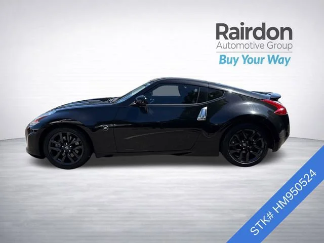 Used 2017 Black Nissan Base image 4