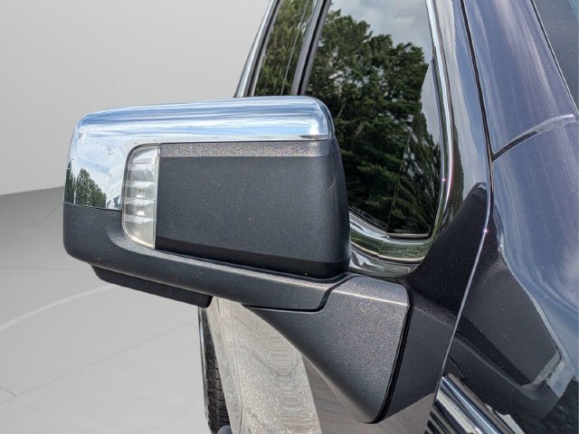 Used 2022 Titanium Rush Metallic GMC SLT image 29