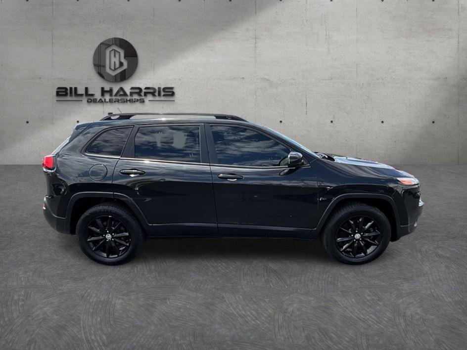 Used 2014 Black Jeep Latitude image 4