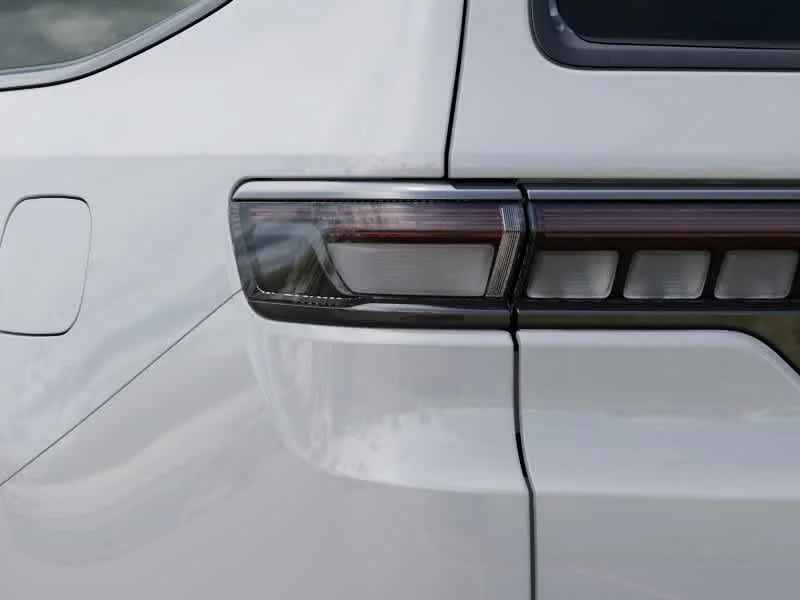 New 2026 Bright White Clear-Coat Exterior Paint Jeep Limited Altitude image 9