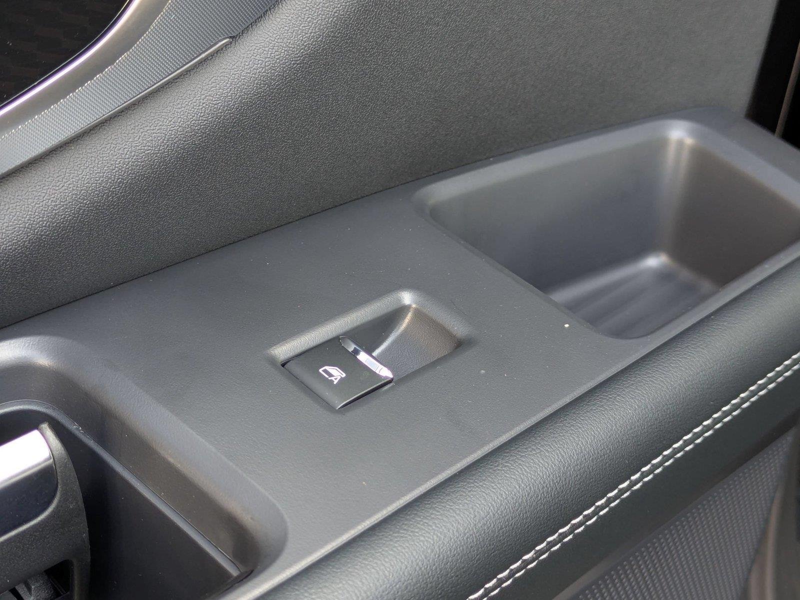 New 2026 Agate Black Metallic Ford MAX Platinum® image 27