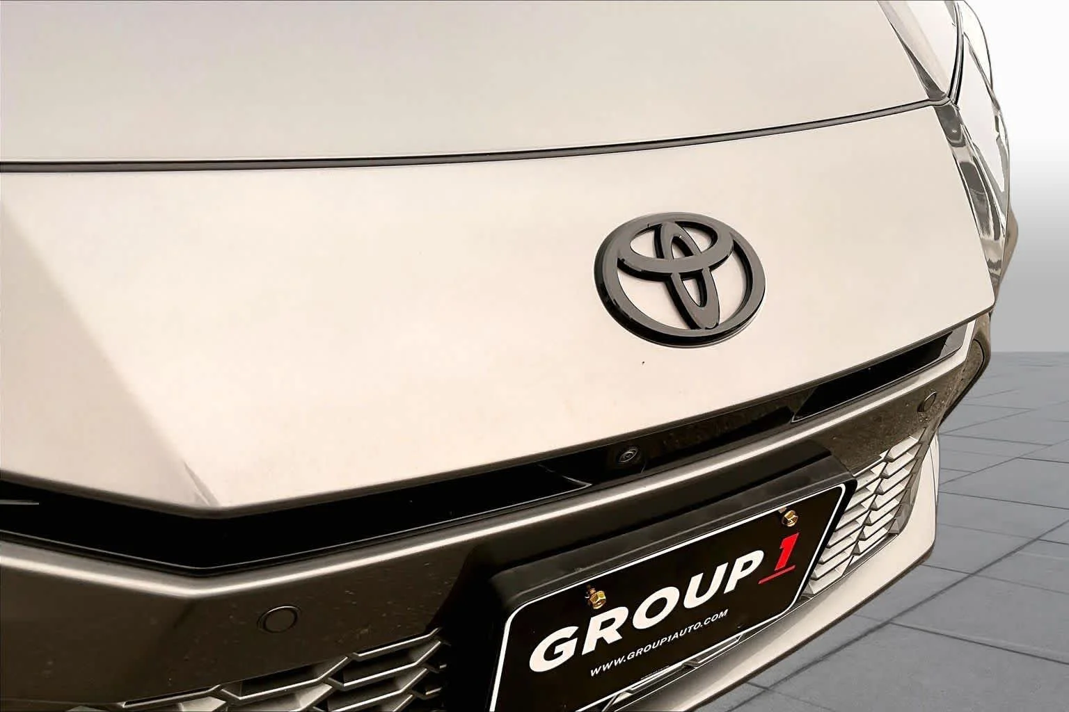 Used 2026 Heavy Metal w/Midnight Black Metallic Roof Toyota XSE image 28