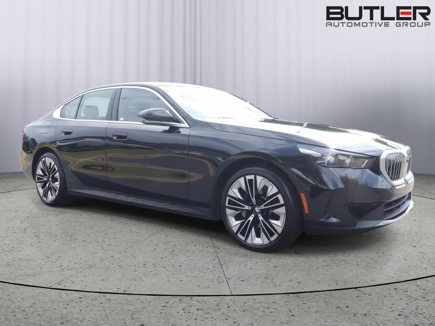 Used 2025 Black Sapphire Metallic BMW 530i xDrive image 8