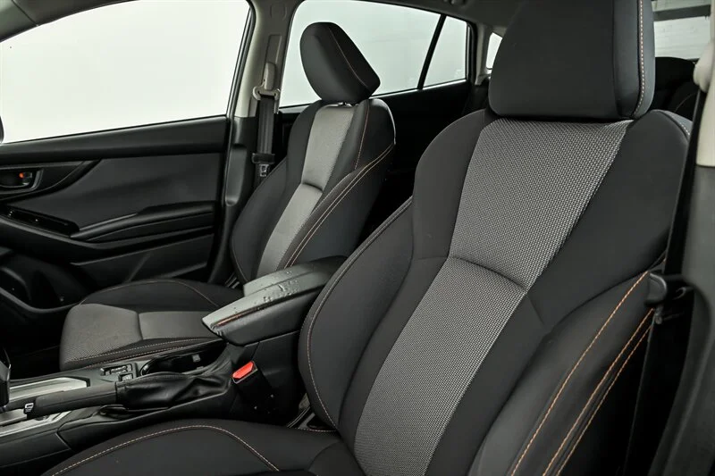 Used 2022  Subaru Premium image 16