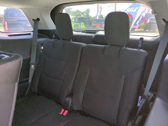 Used 2023 Gray Metallic Ford XLT image 28