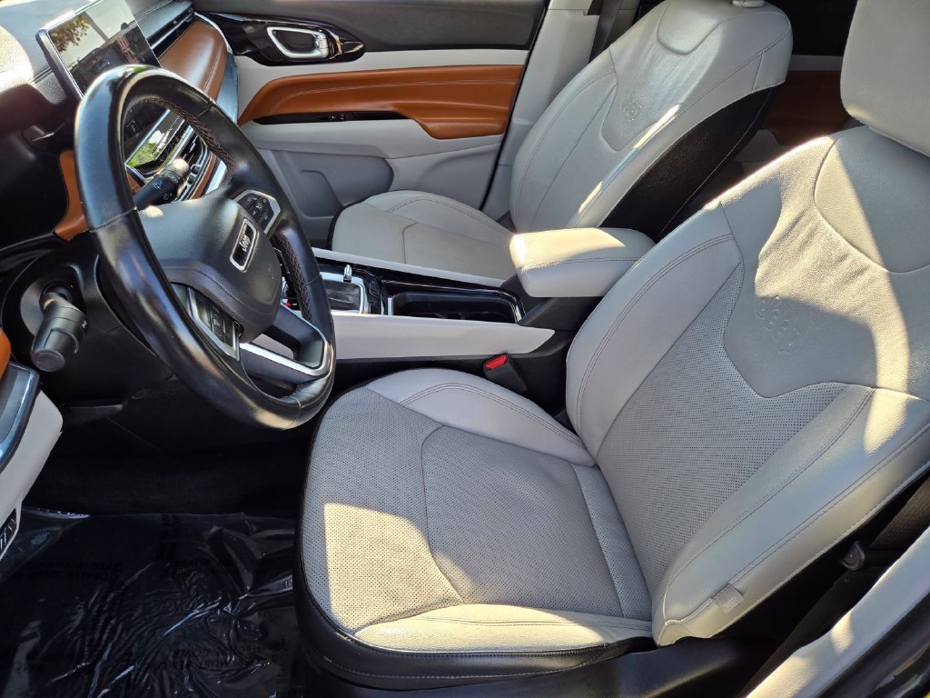 Used 2022 Gray Jeep Limited image 15