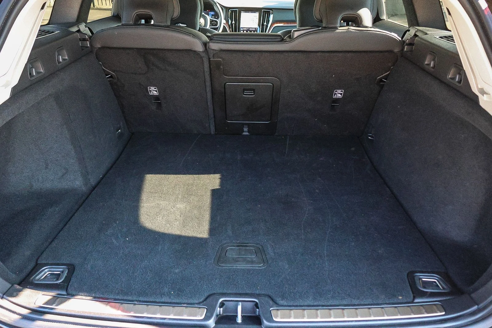2025 Volvo V60 Cross Country Plus - Photo 26