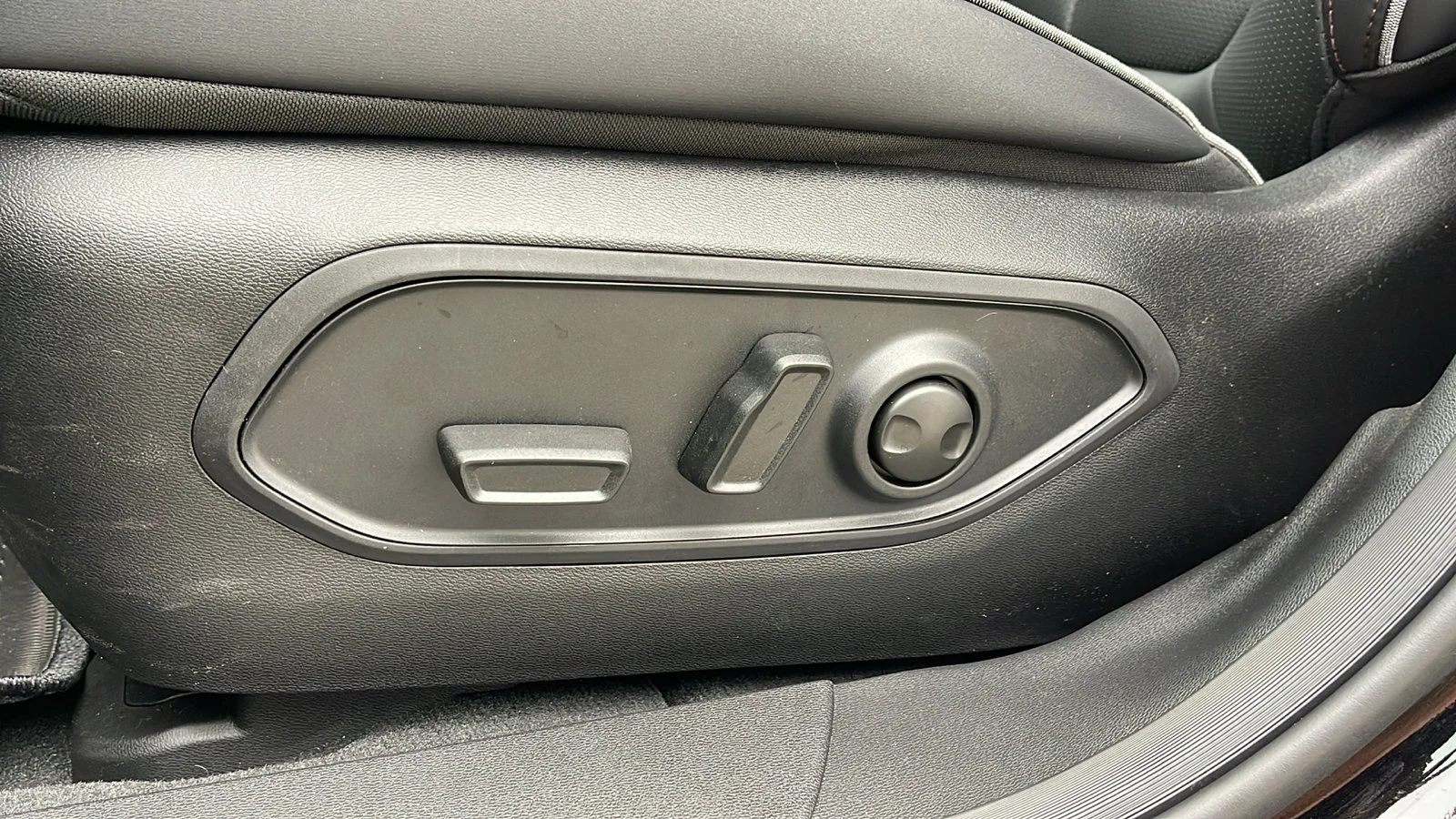 2025 Jeep Wagoneer S Limited - Photo 14