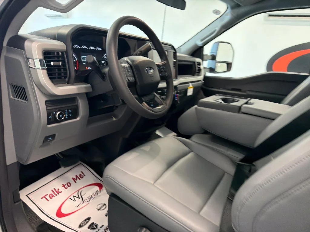 New 2027 Oxford White Ford F-350® XL image 11