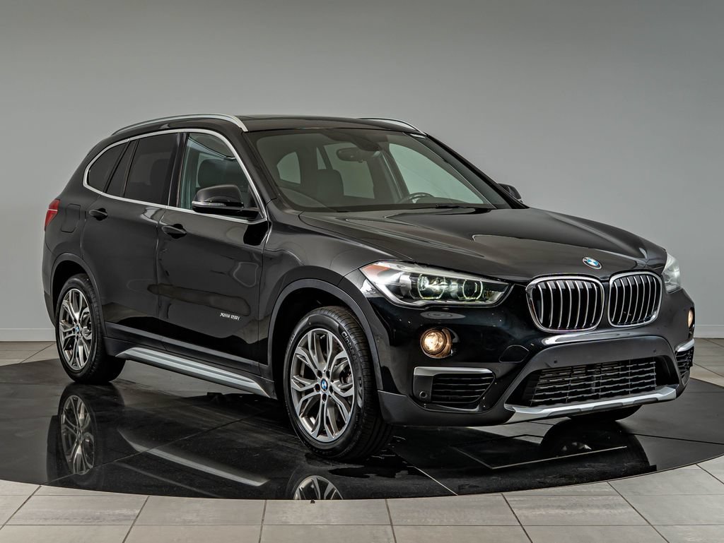 Used 2017 Jet Black BMW xDrive28i image 3