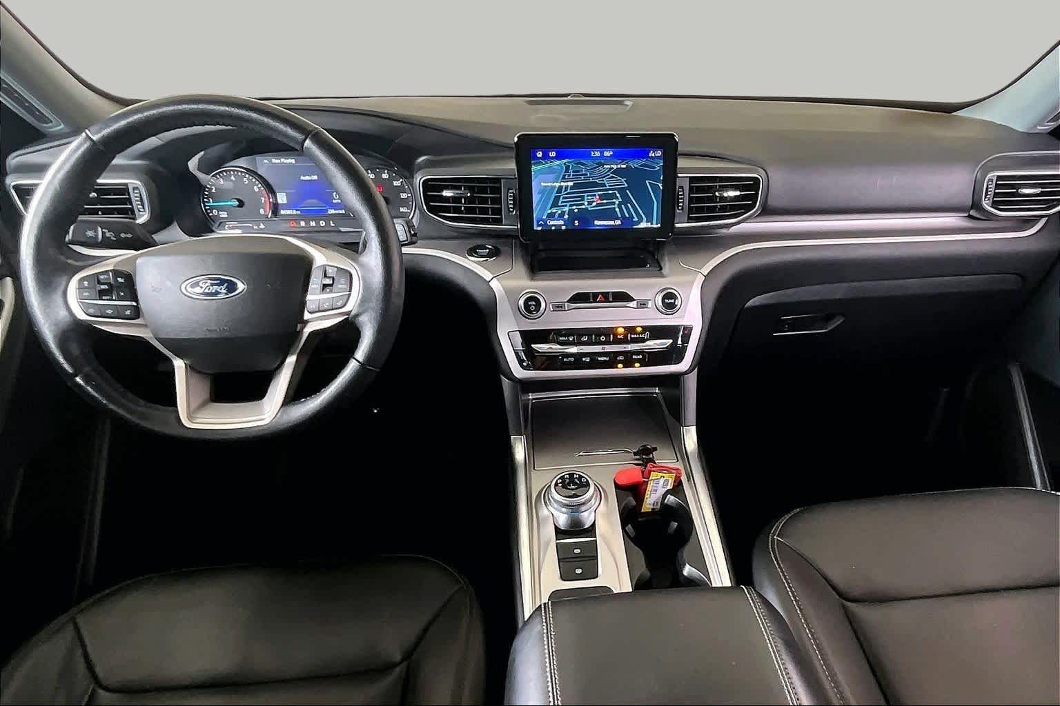 Used 2022 Iconic Silver Ford XLT image 16