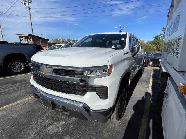 2022 Chevrolet Silverado 1500 photo 3