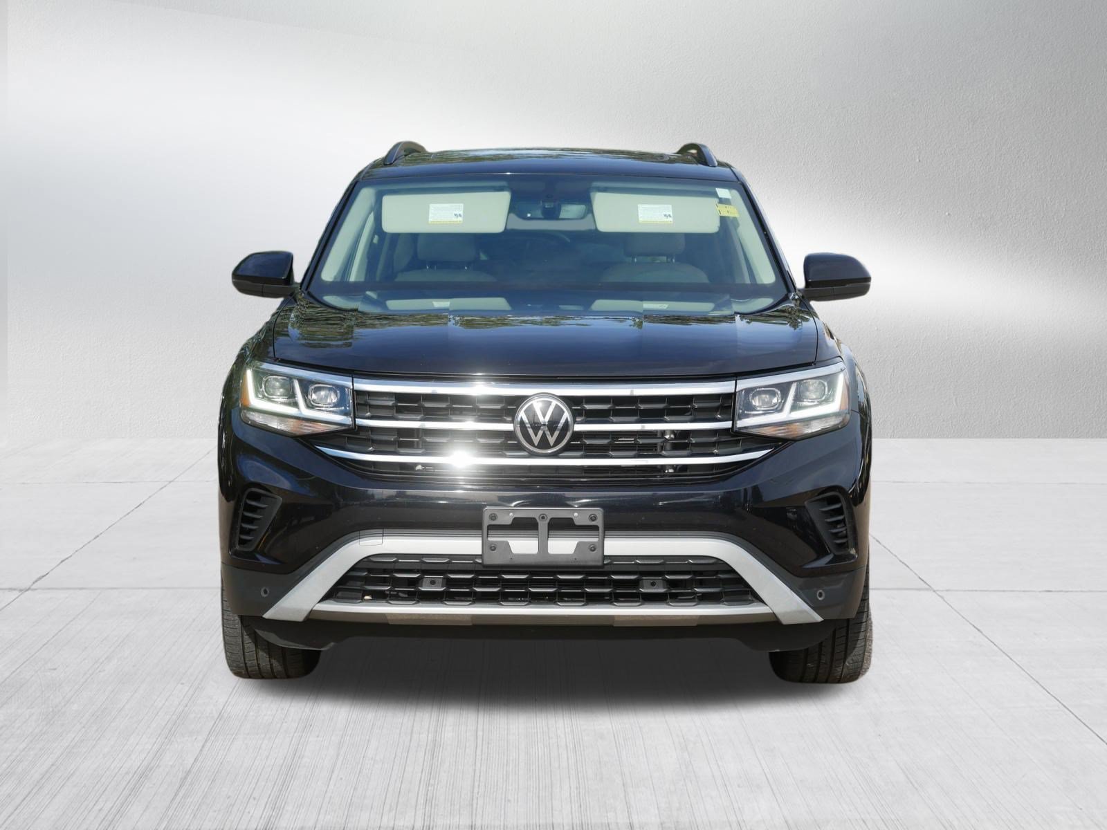 Used 2022 Volkswagen Atlas SE w/Tech with VIN 1V2KR2CA7NC546605 for sale in Inver Grove, Minnesota