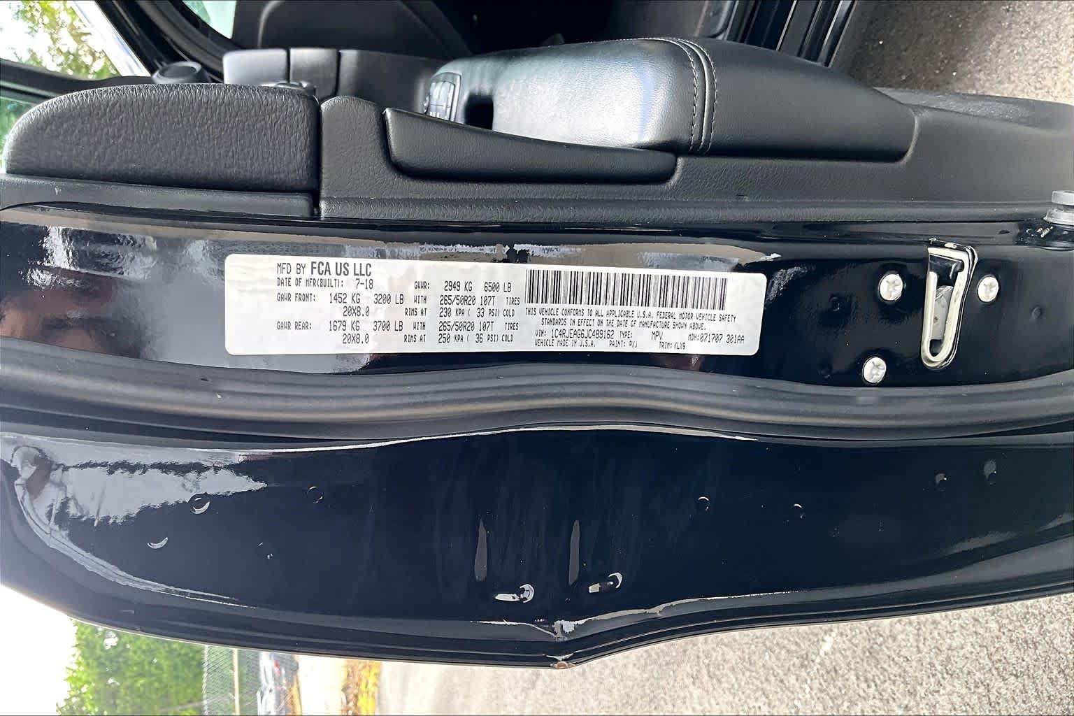 Used 2018 Diamond Black Crystal Pearlcoat Jeep Altitude image 34