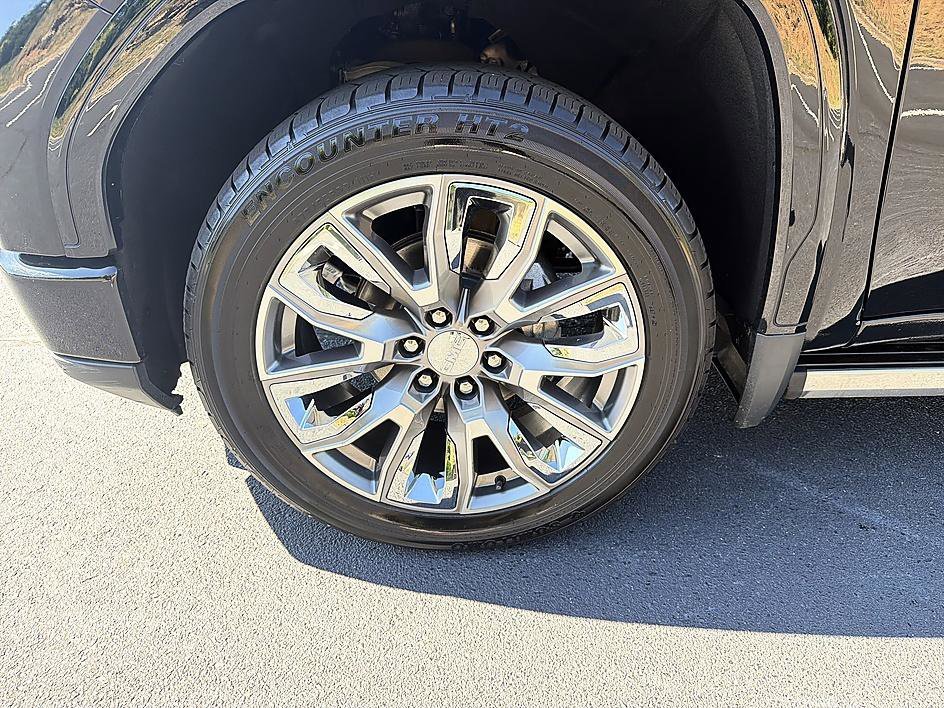 Used 2023 Onyx Black GMC Denali image 8