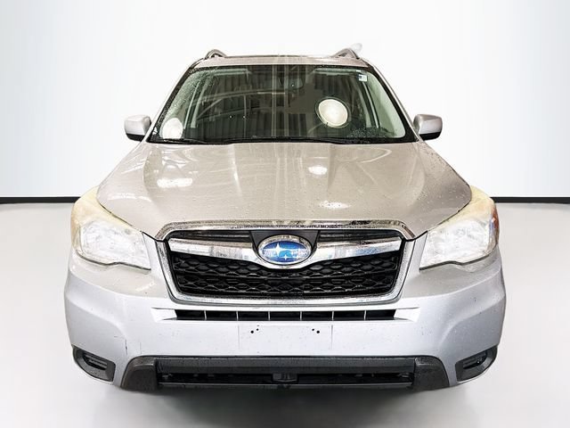 Used 2014  Subaru 2.5i Premium image 4