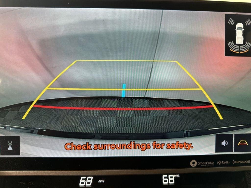 Used 2022 White Toyota SR5 image 27