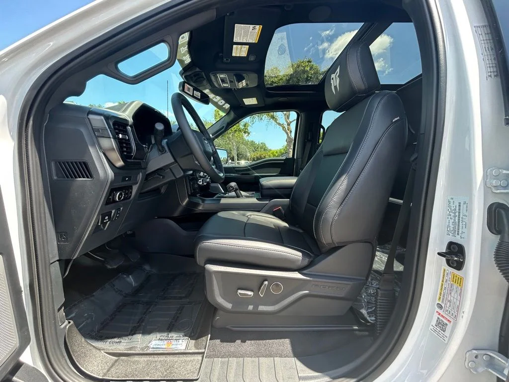 New 2026 Oxford White Ford Lariat image 9