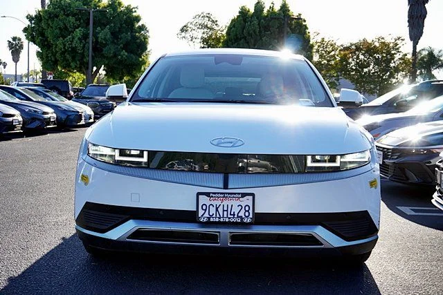 Used 2022 White Hyundai SEL image 5