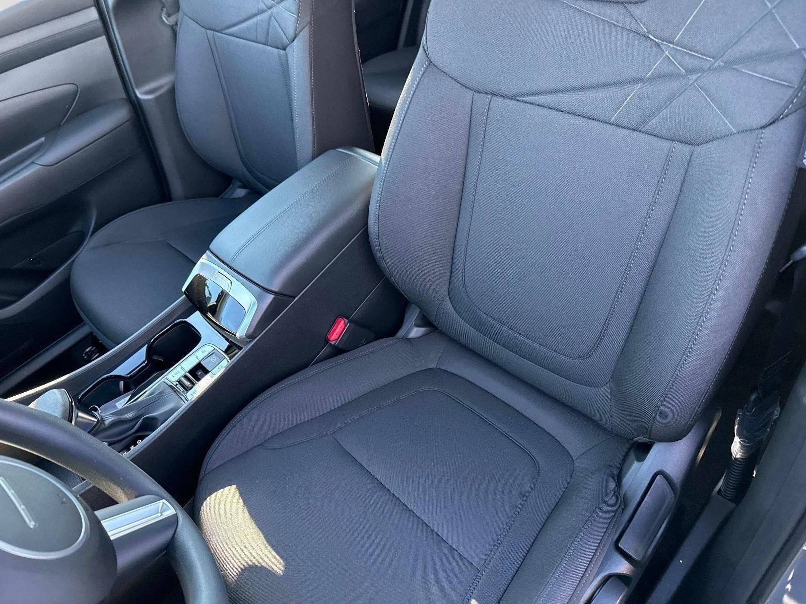 New 2026 Hampton Gray Hyundai SE image 22