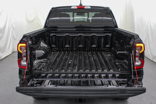 New 2026 Shadow Black Ford XLT image 7