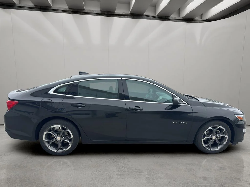 Used 2023 Mosaic Black Metallic Chevrolet LT image 6