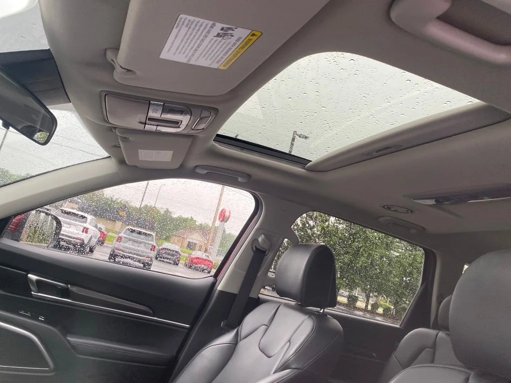 Certified Used 2024 Red Kia S image 21