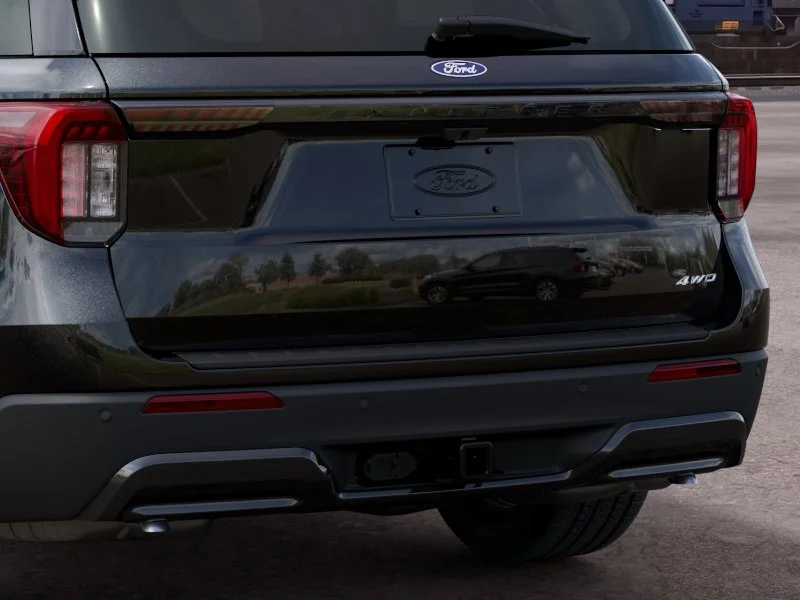 New 2027 Agate Black Metallic Ford ST-Line image 23