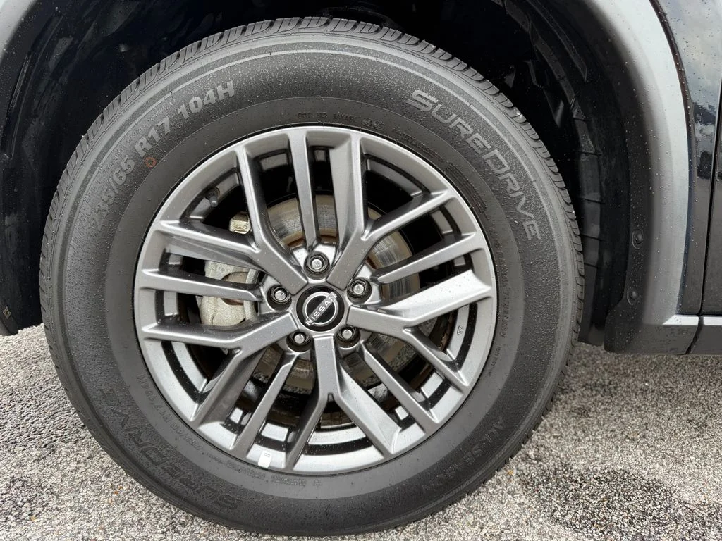 Used 2024 Black Nissan S image 25