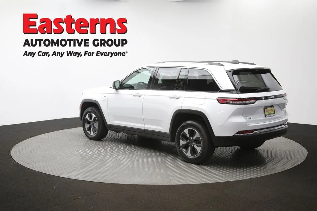 Used 2022 White Jeep 4xe image 68