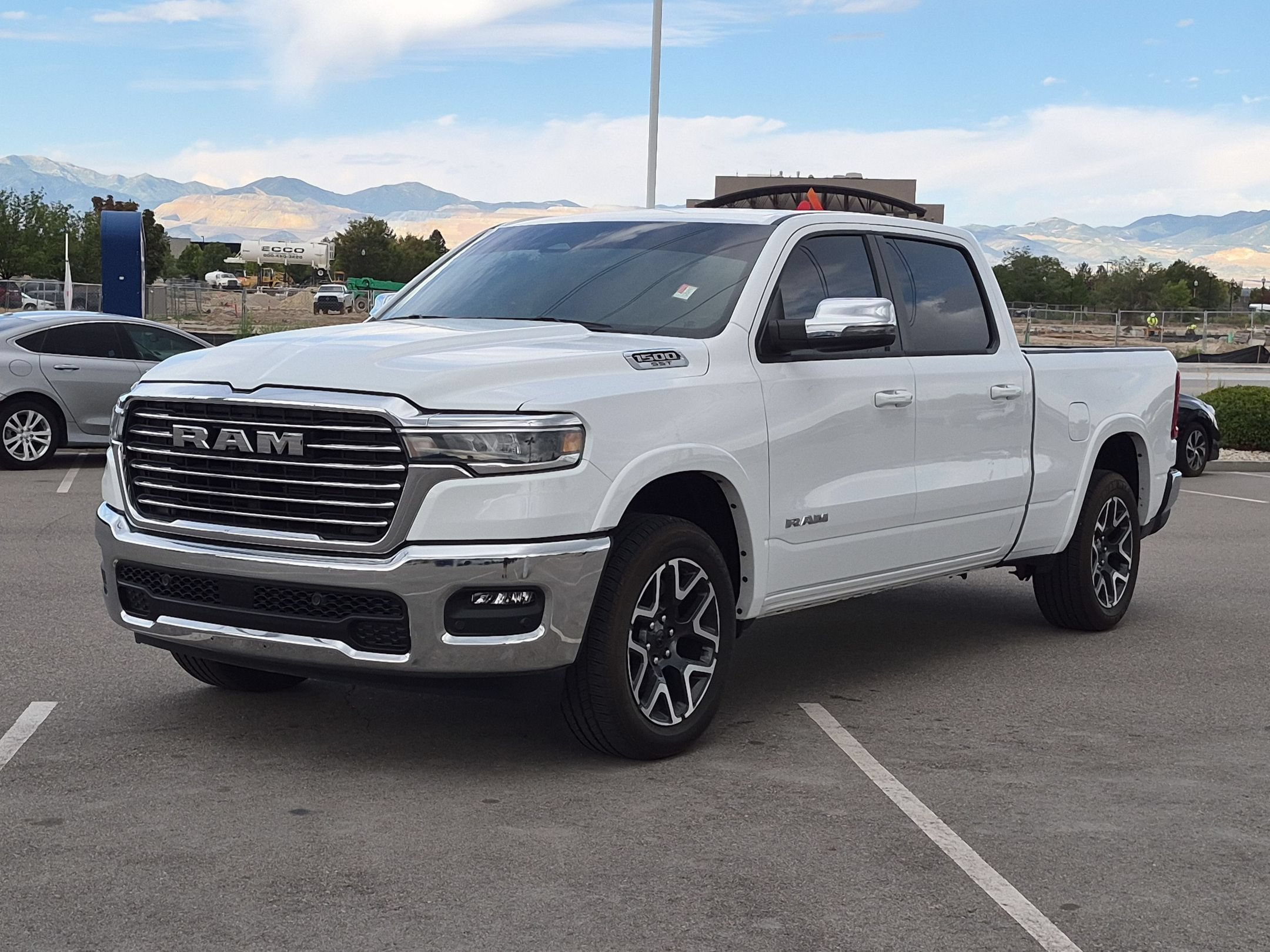 Used 2025 Bright White Clearcoat Ram Laramie image 8