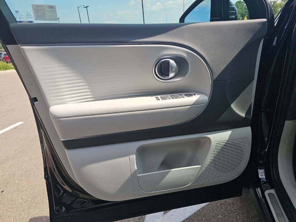 2026 Hyundai IONIQ 9 SEL - Photo 10