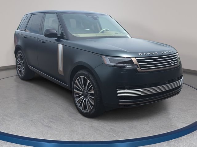 New 2026 British Racing Green Satin Land Rover SV image 3