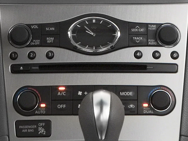 Used 2013 Black Obsidian INFINITI x image 12
