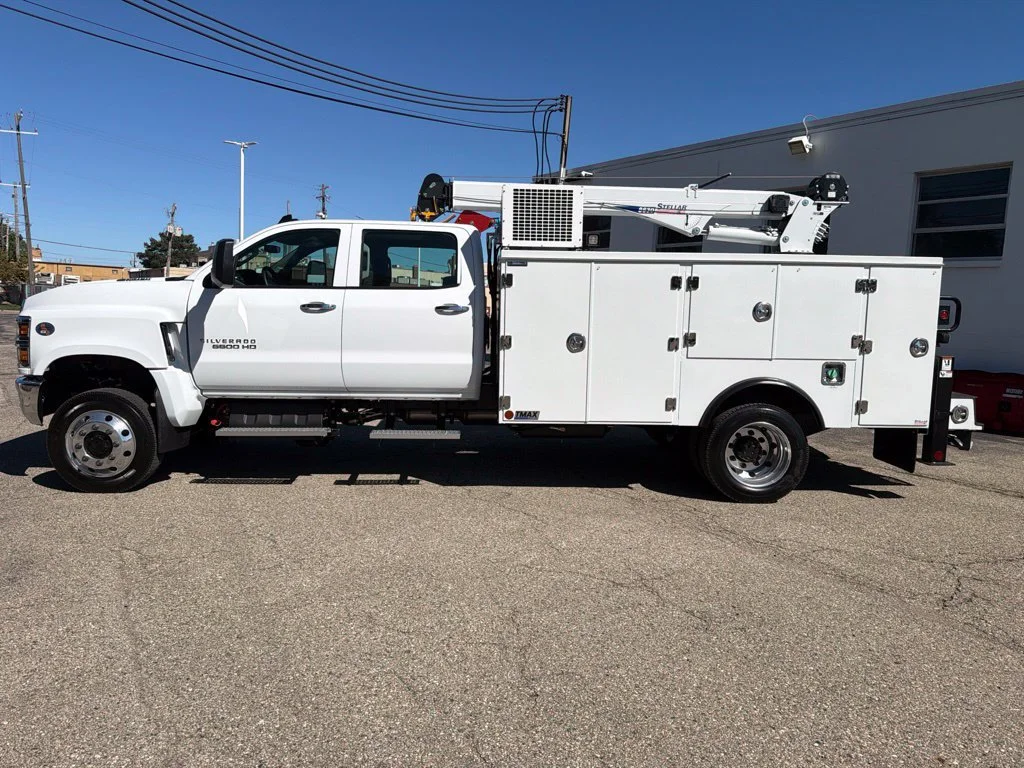 New 2026 Summit White Chevrolet Work Truck image 3
