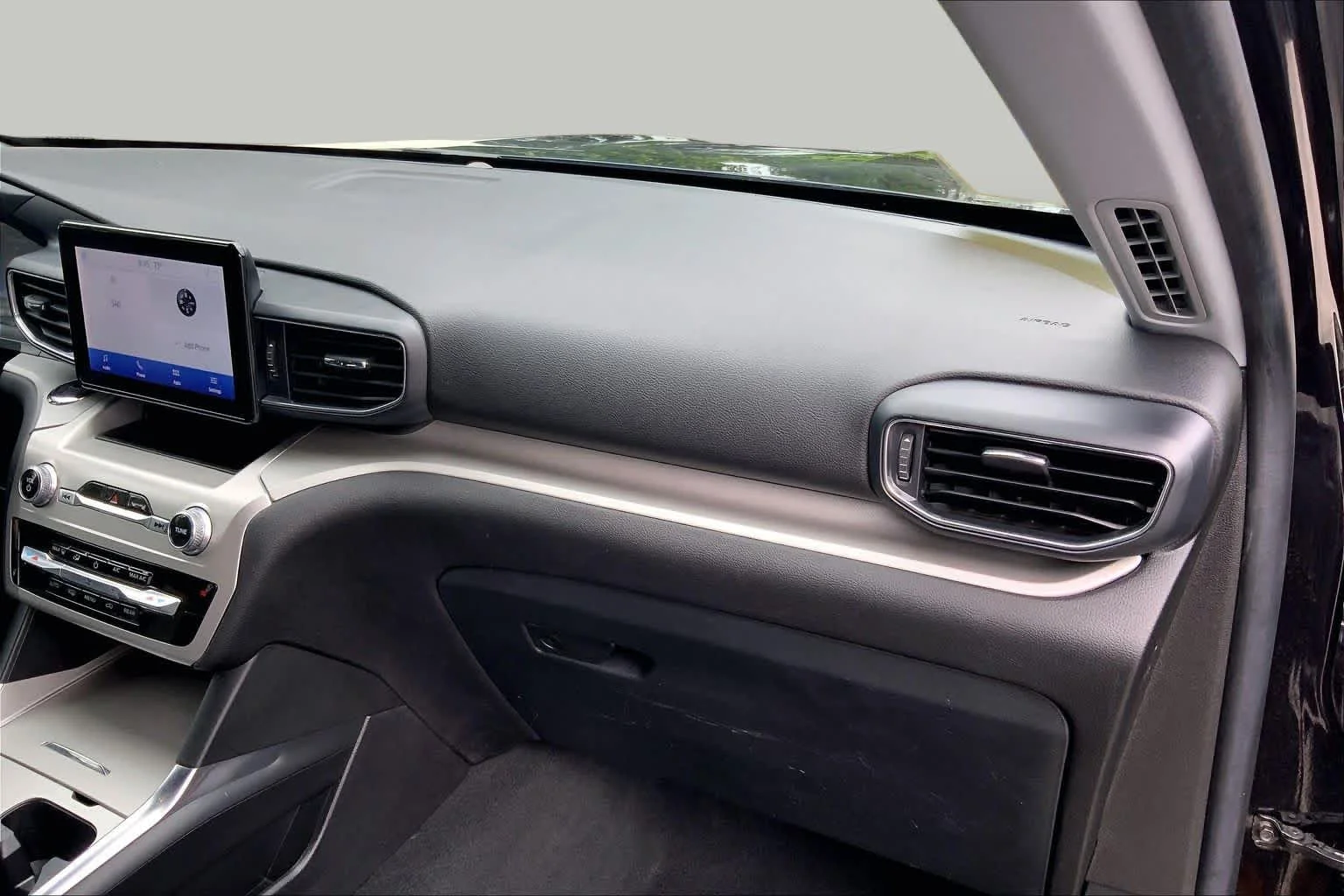 Certified Used 2022 Agate Black Ford XLT image 19