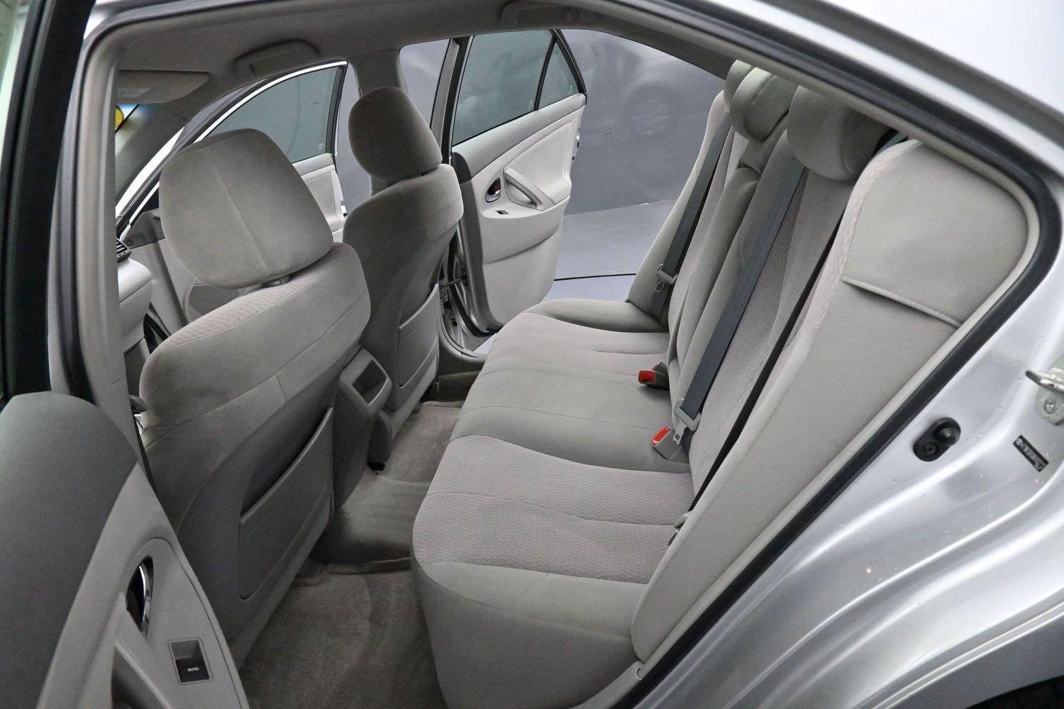 Used 2010 Classic Silver Metallic Toyota LE image 22