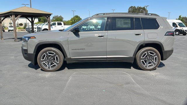New 2026 Sting-Gray Clearcoat Jeep Laredo image 6