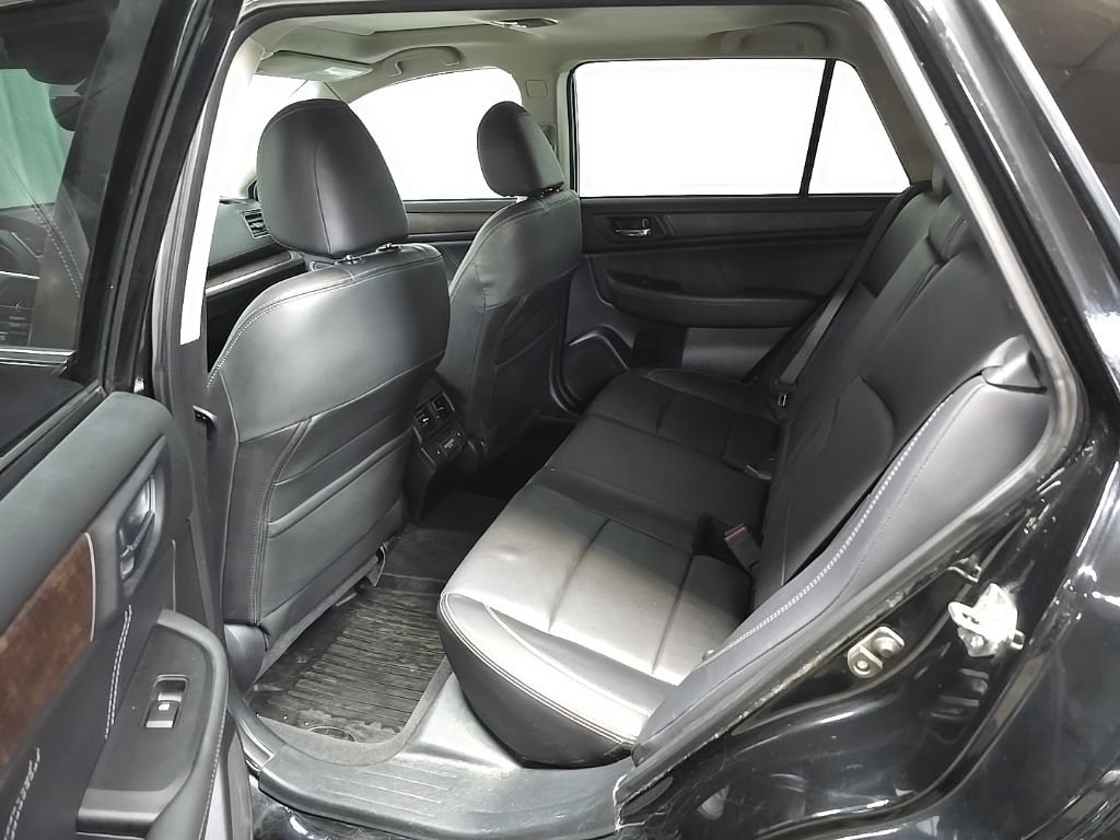 Used 2018 Black Subaru 2.5i image 34