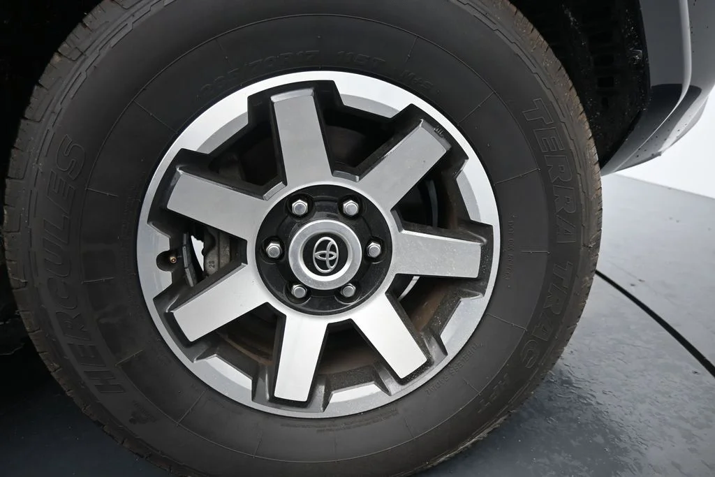 2024 Toyota 4Runner TRD Off-Road - Photo 11
