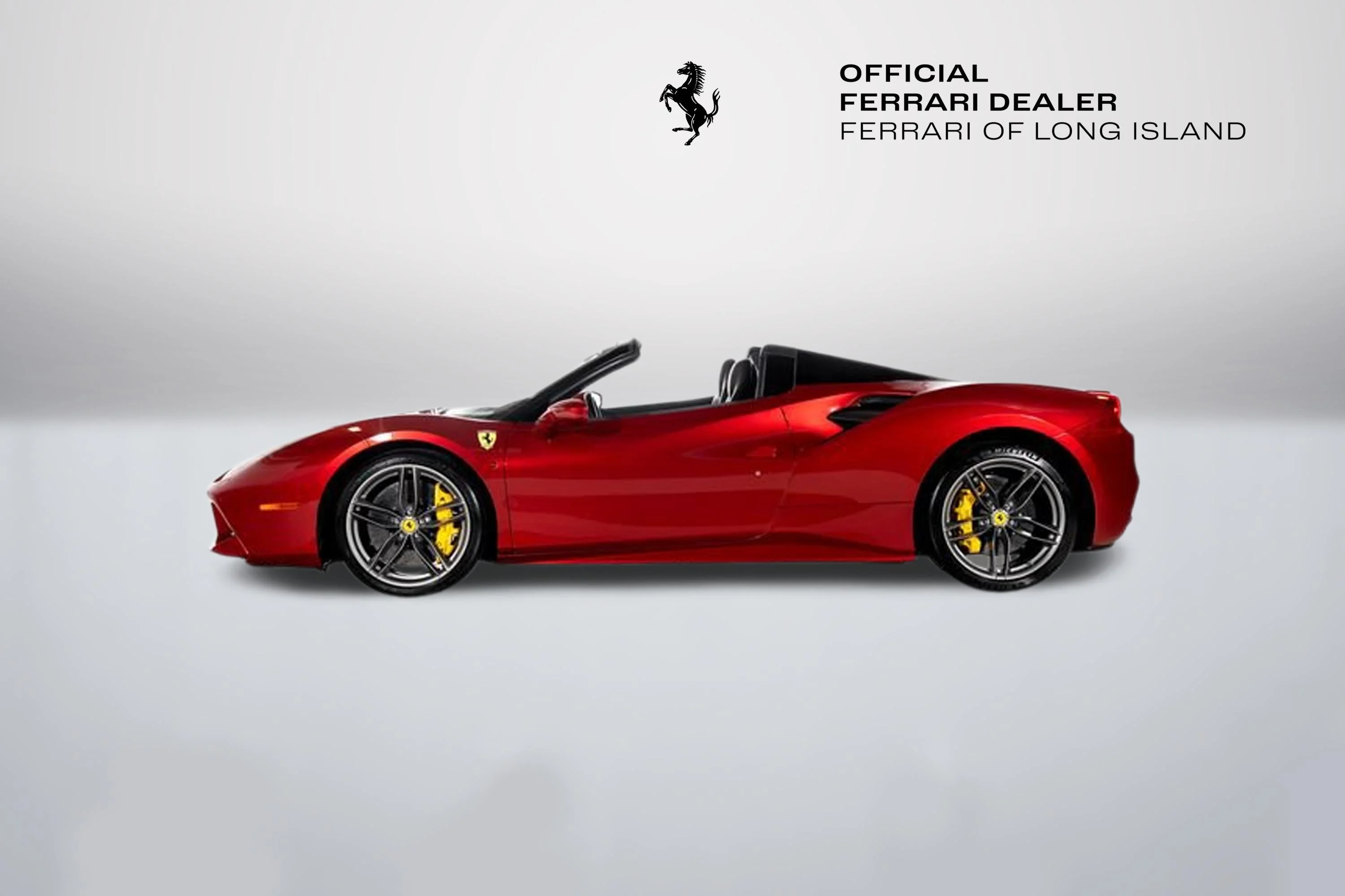 Certified Used 2018 Rosso Fiorano Ferrari  image 3