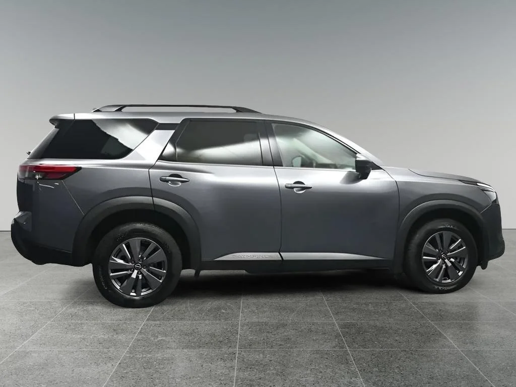 Used 2025 Gun Metallic Nissan SV image 5
