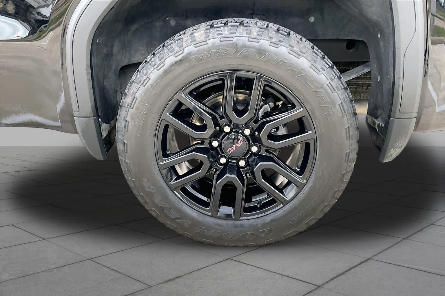 2023 GMC Sierra 1500 Elevation - Photo 11
