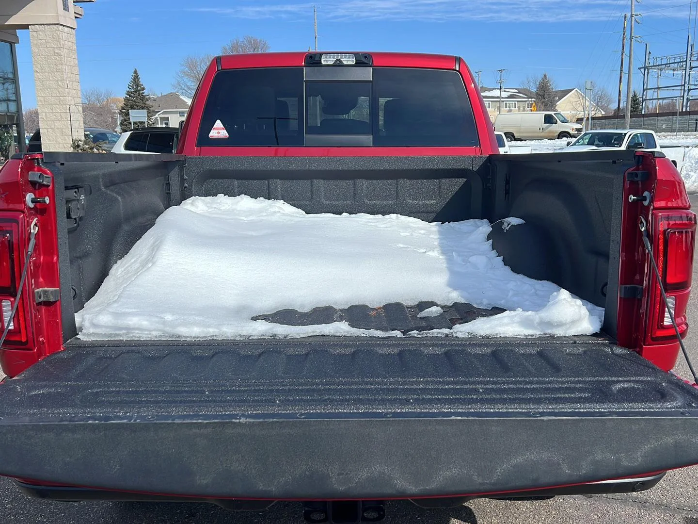 New 2026 Molten Red Pearl-Coat Exterior Paint RAM Laramie image 21